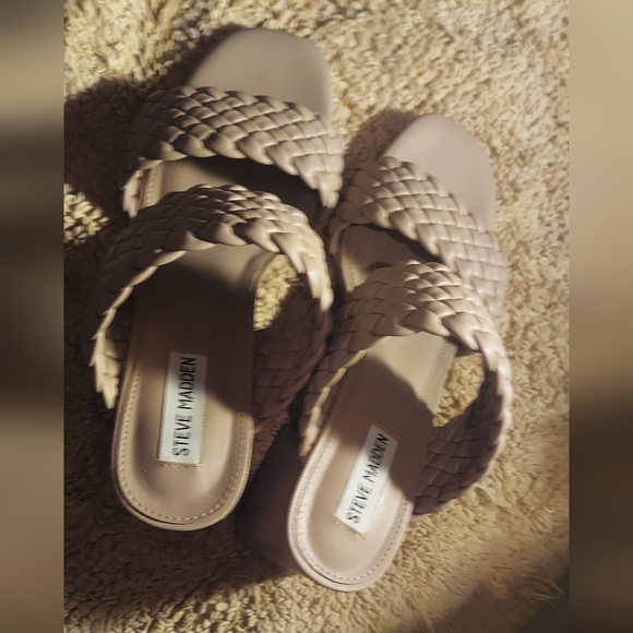 Steve Madden double strap mules - Women's 9 Taupe Heels Shoes ◇CHIC◇ - Picture 2 of 5